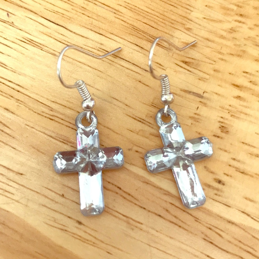 - 5 for $10 New Cross earrings super lightweight